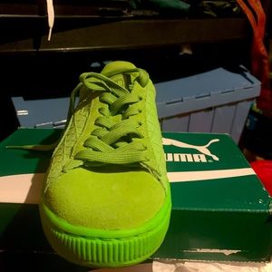 Women’s Puma sneaker